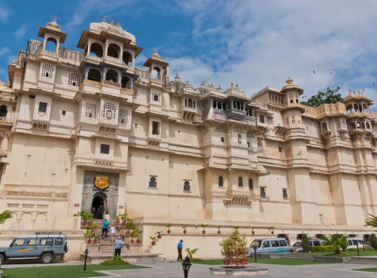 Udaipur Trip by Car